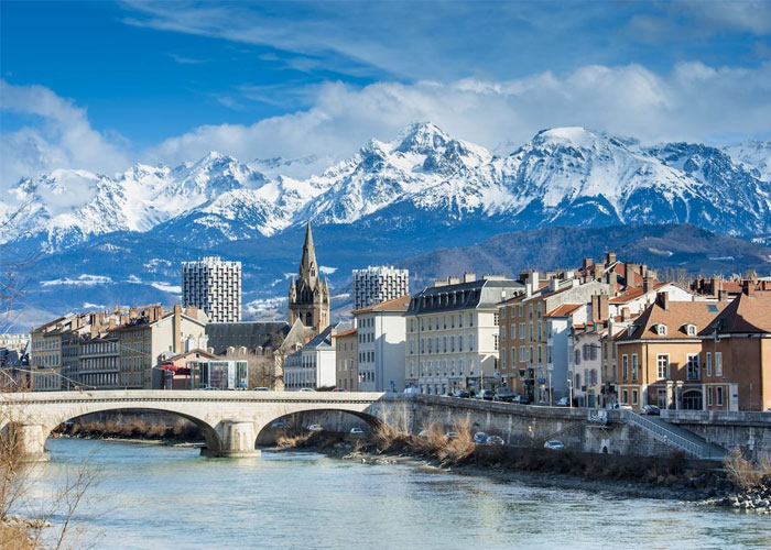 Business Class Flights to Lyon
