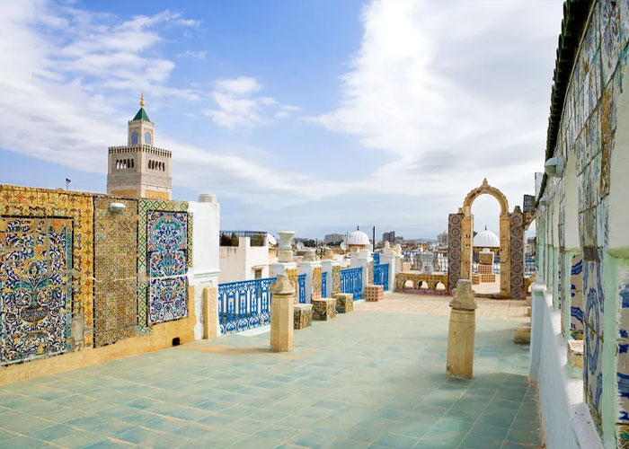Business Class Flights to Tunis